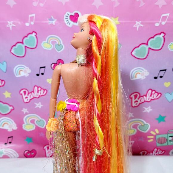 Hula Hair Barbie Doll in Grass Skirt Bikini 1996 Mattel #17047 - Picture 6 of 7